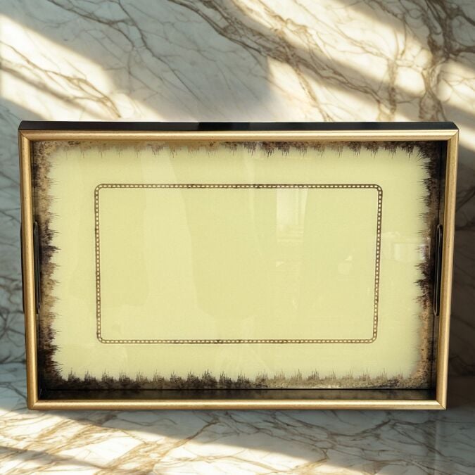 Glore A08- Latte Altın El Geçmeli Tepsi 31x46