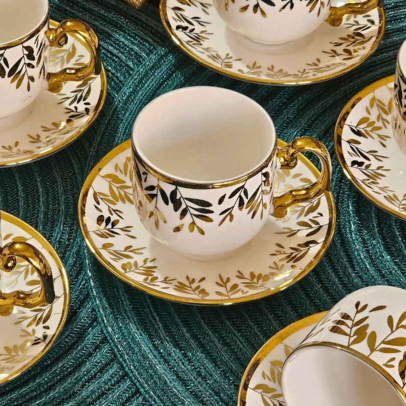 Beyaz Gold Desenli Porselen 6 Kişilik Fincan Takımı YX-230140