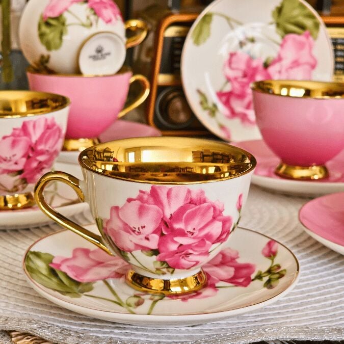 Smyrna Pembe Gold Çiçekli 6 Kişilik Porselen Kahve Fincan Takımı Harlem-725
