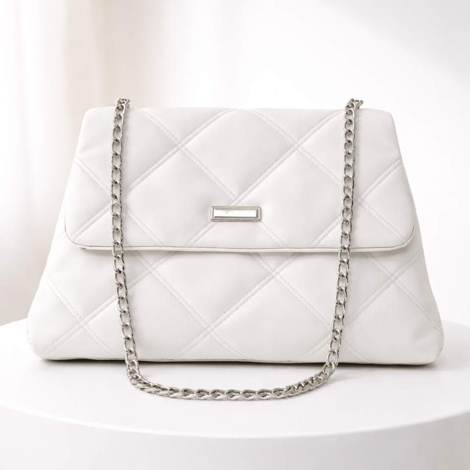 Beyaz Kapitone Zincir Askılı Kadın Omuz Çantası Şık Günlük Kullanım Modern Tasarım Kadın Çanta – Sudedi Home