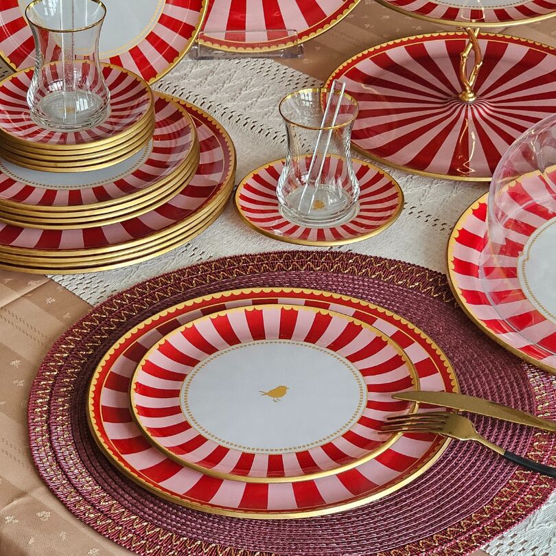34 Parça Pink Bird Altın Yaldızlı 6 Kişilik Pasta Çay Servis İkram Takımı