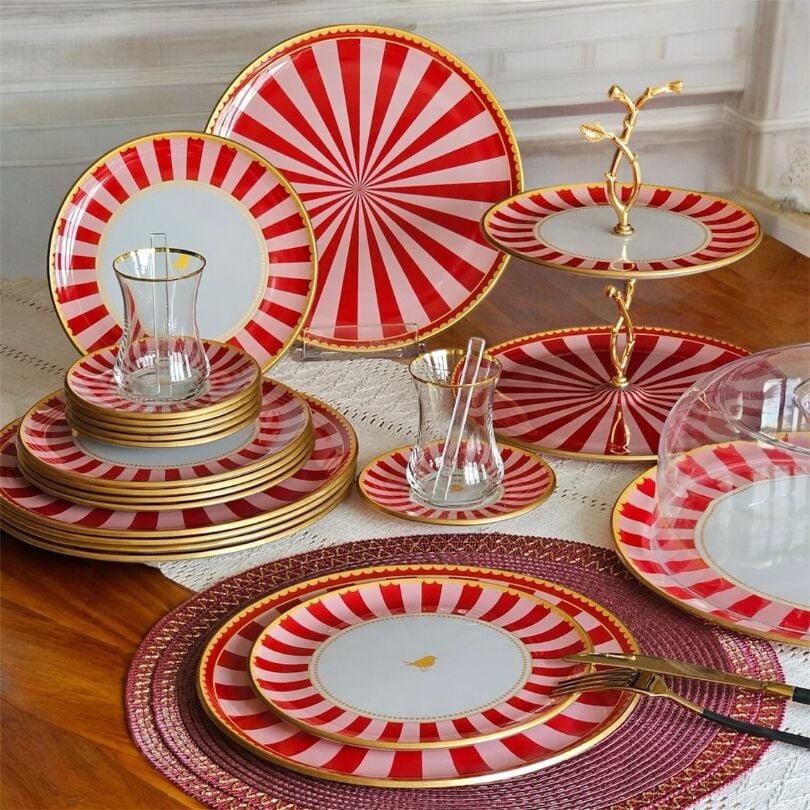 34 Parça Pink Bird Altın Yaldızlı 6 Kişilik Pasta Çay Servis İkram Takımı
