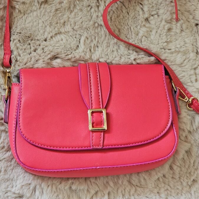 Fuşya Pembe Mini Tokalı Omuz Çantası